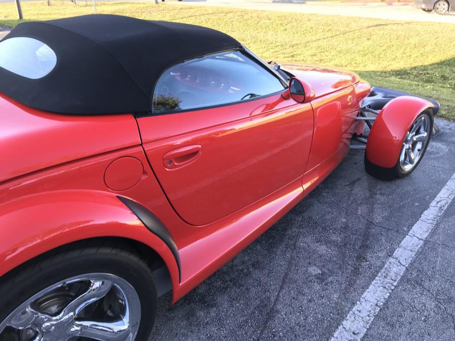 Детали экстерьера Plymouth Prowler 1999 года  (фото 23 из 66)
